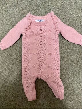 Old Navy Pink Knit Eyelet Ruffle Footie for baby girl